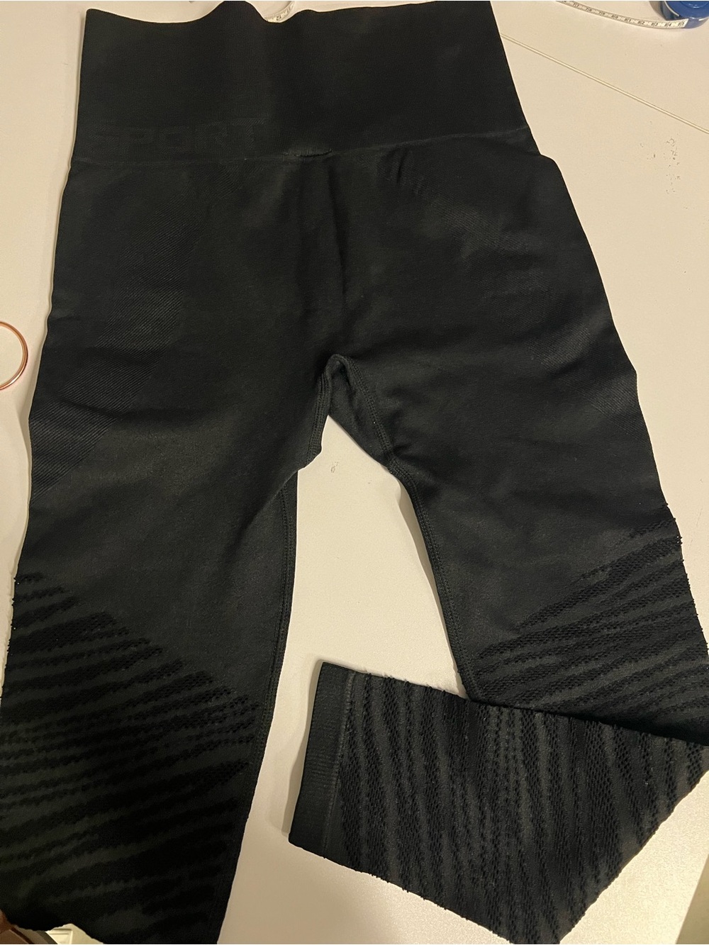 DKNY Seamless High-Waist Black Leggings